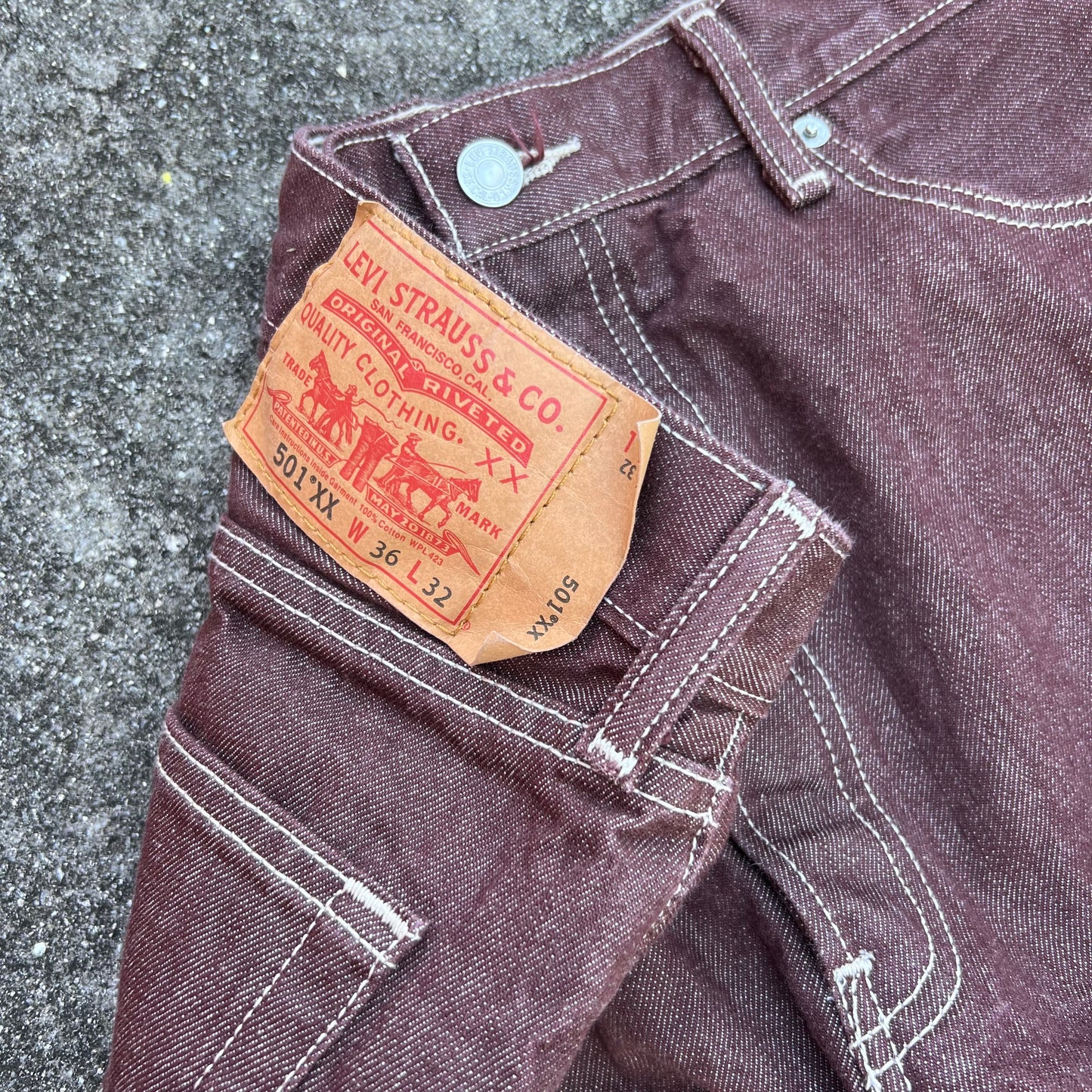 Y2K Brown Levi’s 501